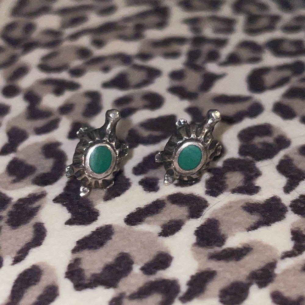 Turtle earrings 🐢💕 - Picture 4 of 7